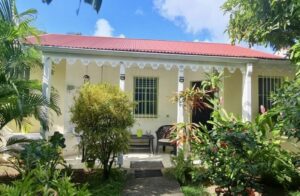 SAINTE-LUCE Villa T4 de plain-pied Plage et commerces à pied 320 K€